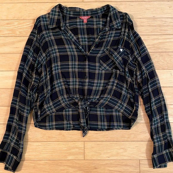 Guess tie-front plaid crop top size L - Picture 2 of 5
